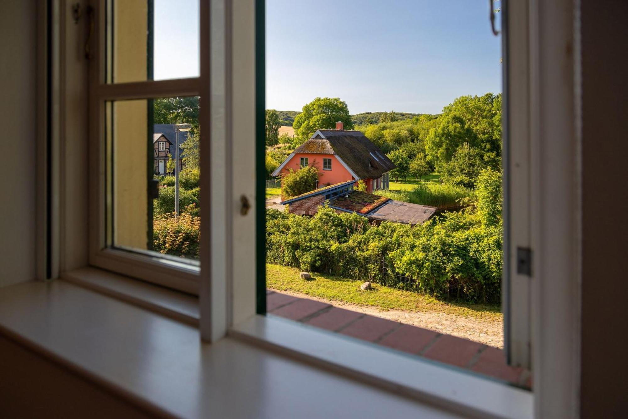 Ferienhaus Preetz 1A - Idylle Unter Reet Burtevitz Exterior foto