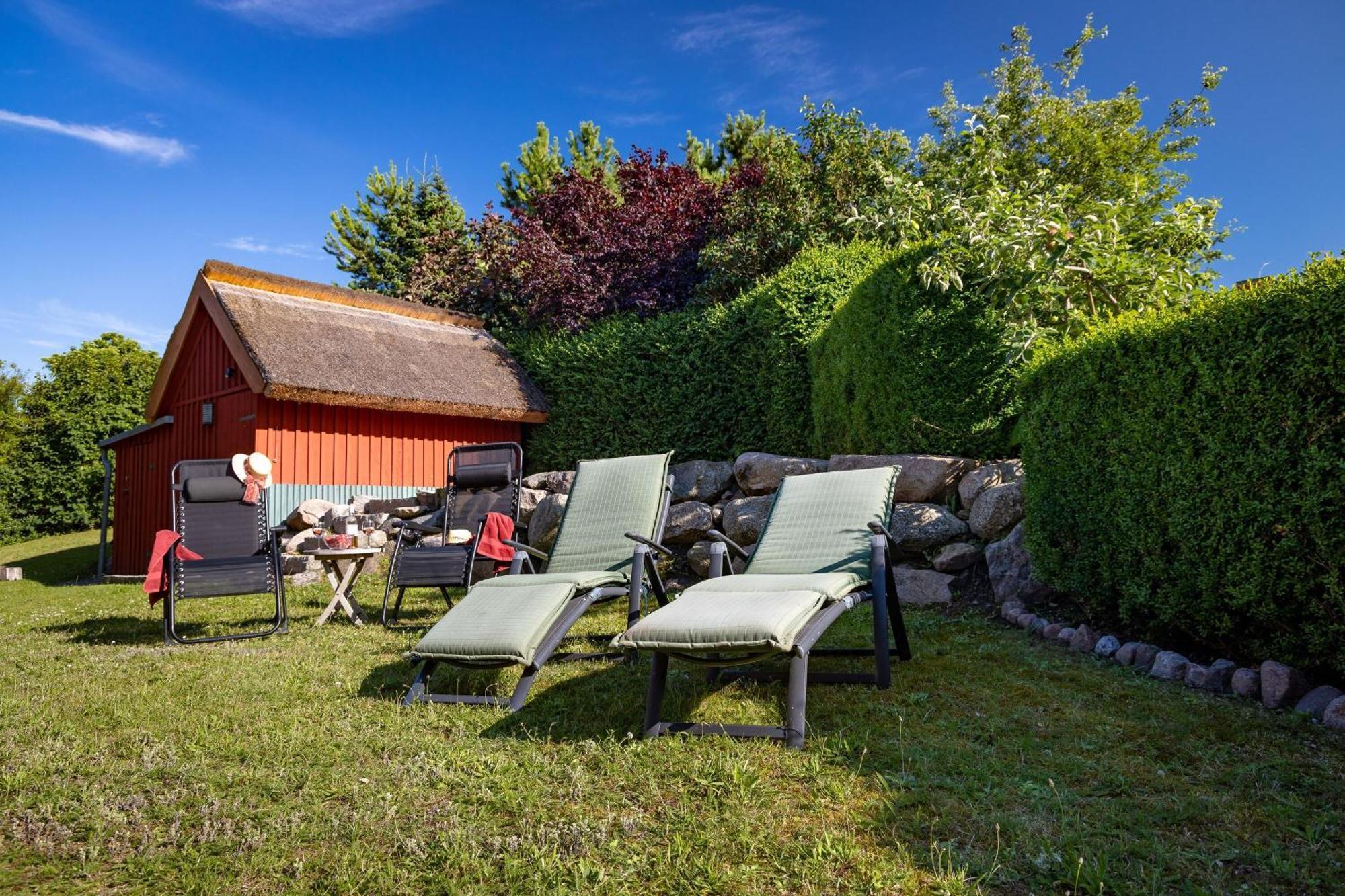 Ferienhaus Preetz 1A - Idylle Unter Reet Burtevitz Exterior foto